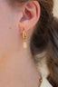 Boucles d’oreilles Jade – Pierre naturelle jaune et anneau texturé