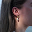 Boucles d’oreilles Mélina en acier inoxydable doré avec fleurs et perles d’eau douce