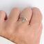 Bague Justine – Argent 925, pierre de soleil et émeraude