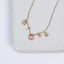 Collier Daisy – Fleur rose, perle d’eau douce et pierre de soleil