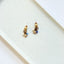 Boucles d’oreilles Flora – Perles & Fleurs dorées