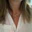 Collier de perles de culture irrégulières 2-3mm avec pendentif cœur doré en acier inoxydable.